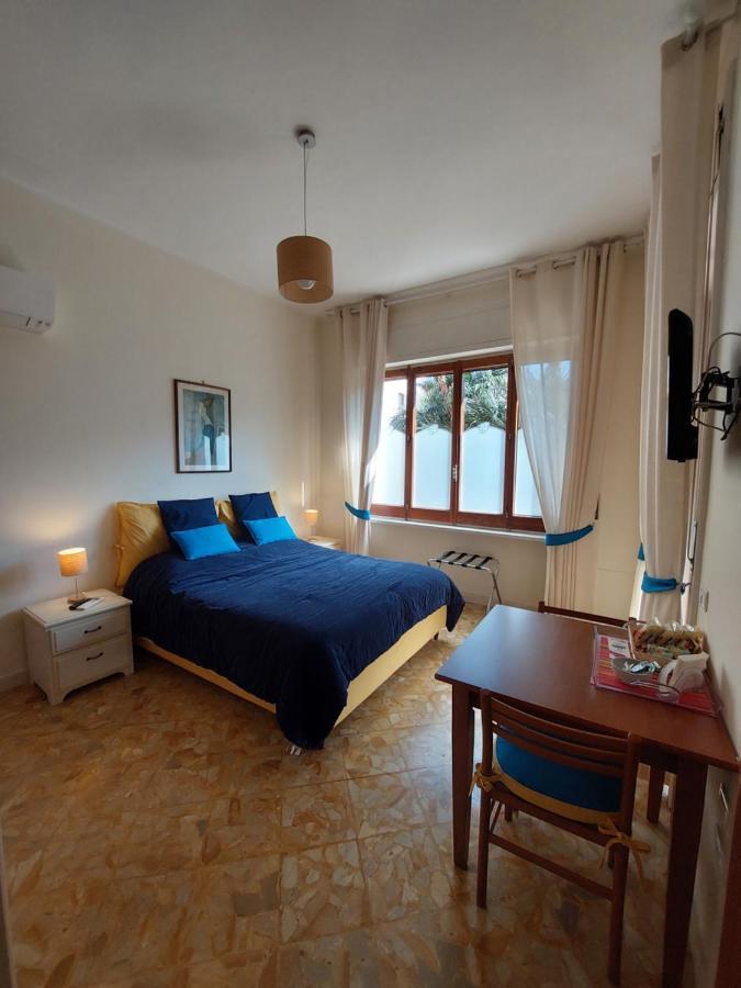 Villa Rosa Sorrento Bagian luar foto