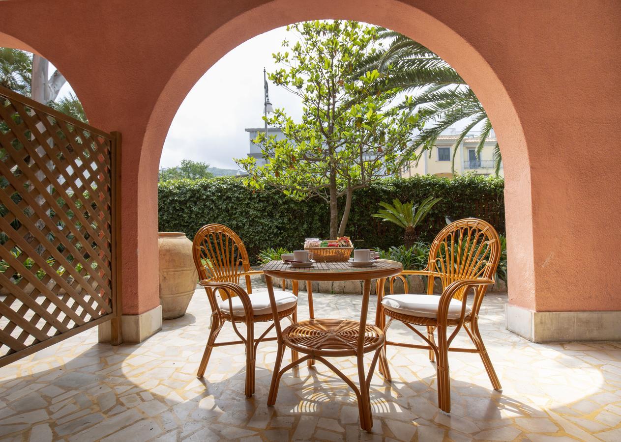 Villa Rosa Sorrento Bagian luar foto