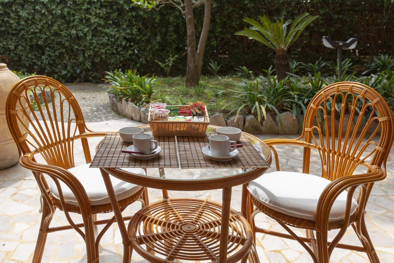 Villa Rosa Sorrento Bagian luar foto