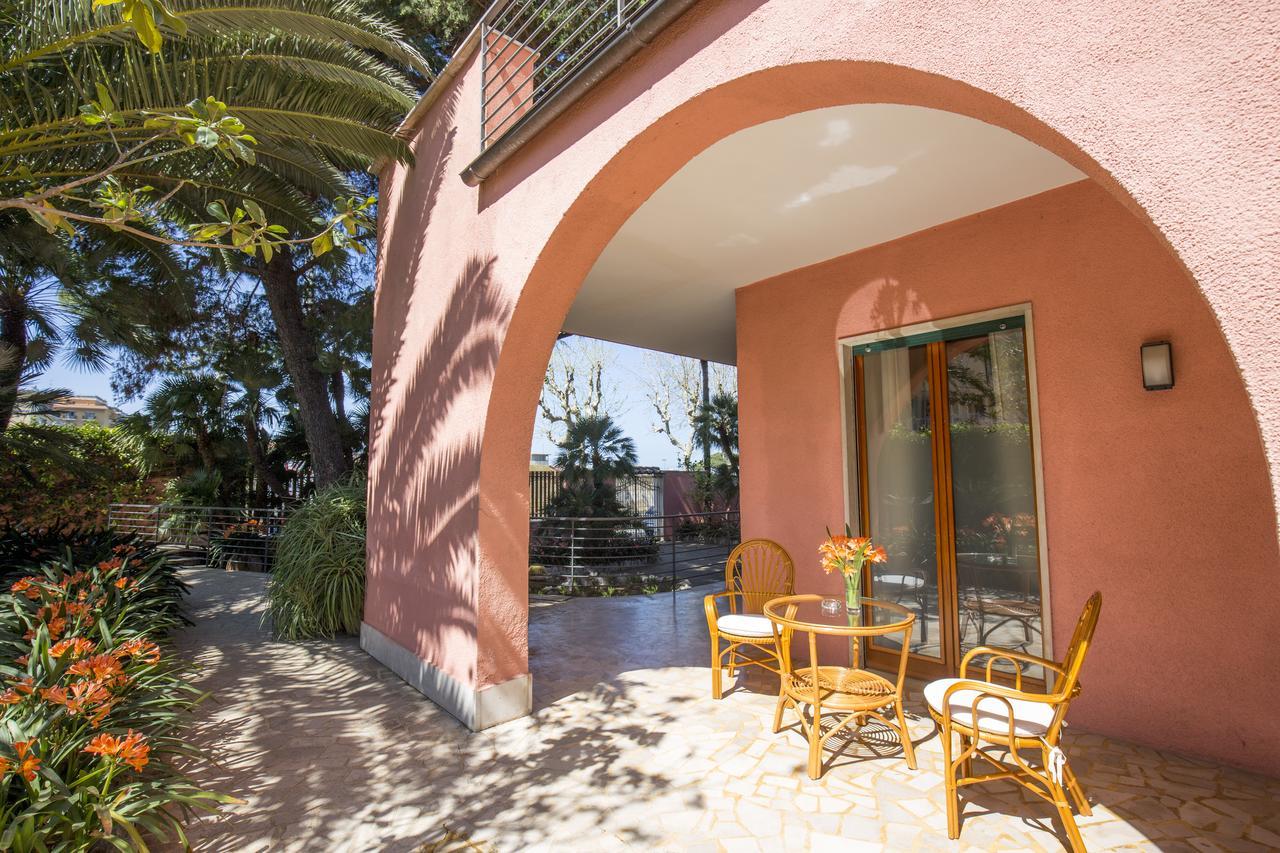Villa Rosa Sorrento Bagian luar foto